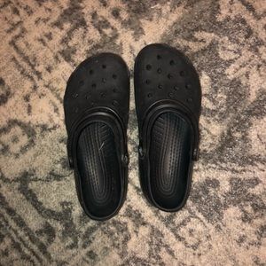Black crocs